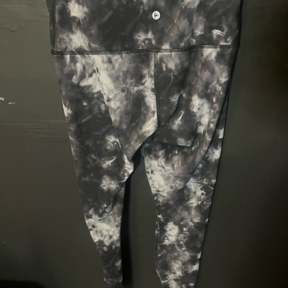 90 Degree by Reflex Yoga Pants - Picture 3 of 4